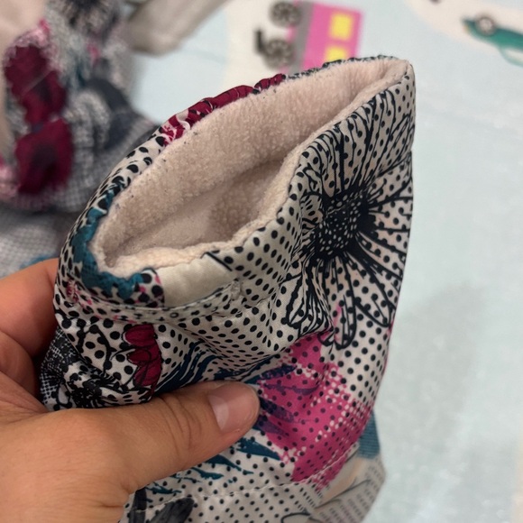 Floral Patterned Jacket - Picture 5 of 7